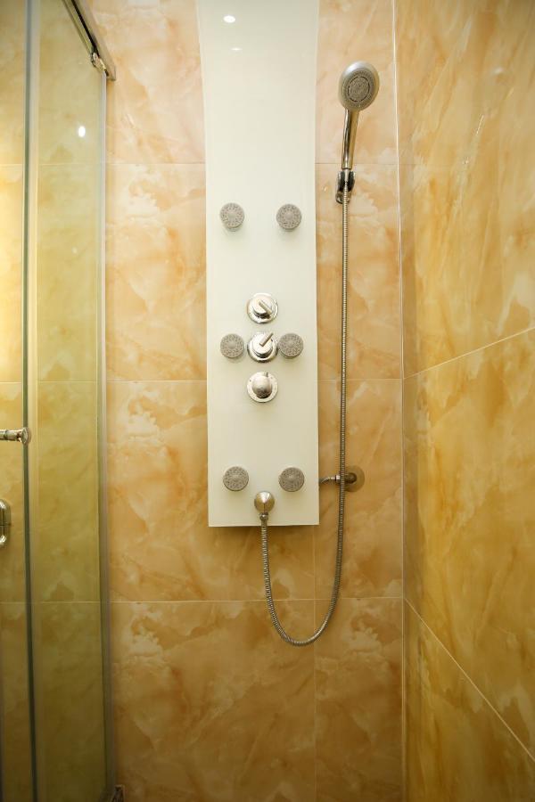 Tafa Deluxe Apartment Vlorë Exterior foto