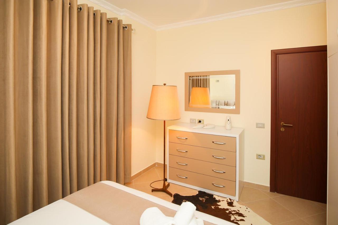 Tafa Deluxe Apartment Vlorë Exterior foto